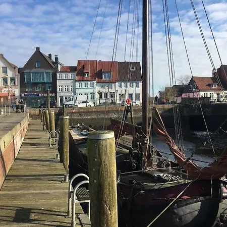 In With Swimming Pool