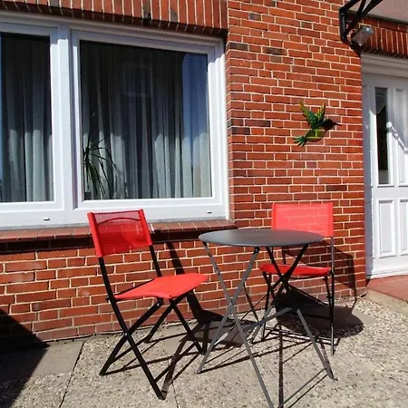 In With Swimming Pool Holiday home *